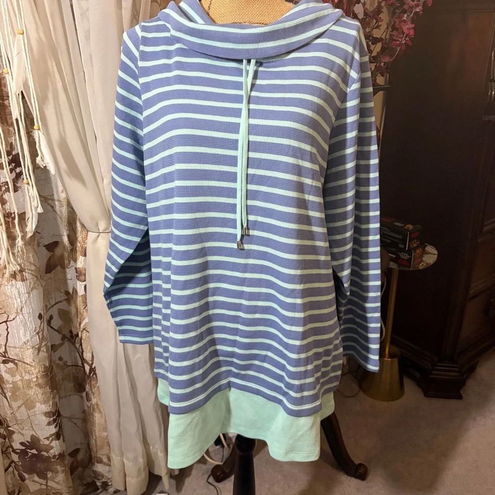 Striped Long Sleeve Top - Blue and White - Picture 5 of 5